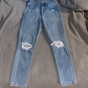 American Eagle Mom Jeans, size 2 long, light blue